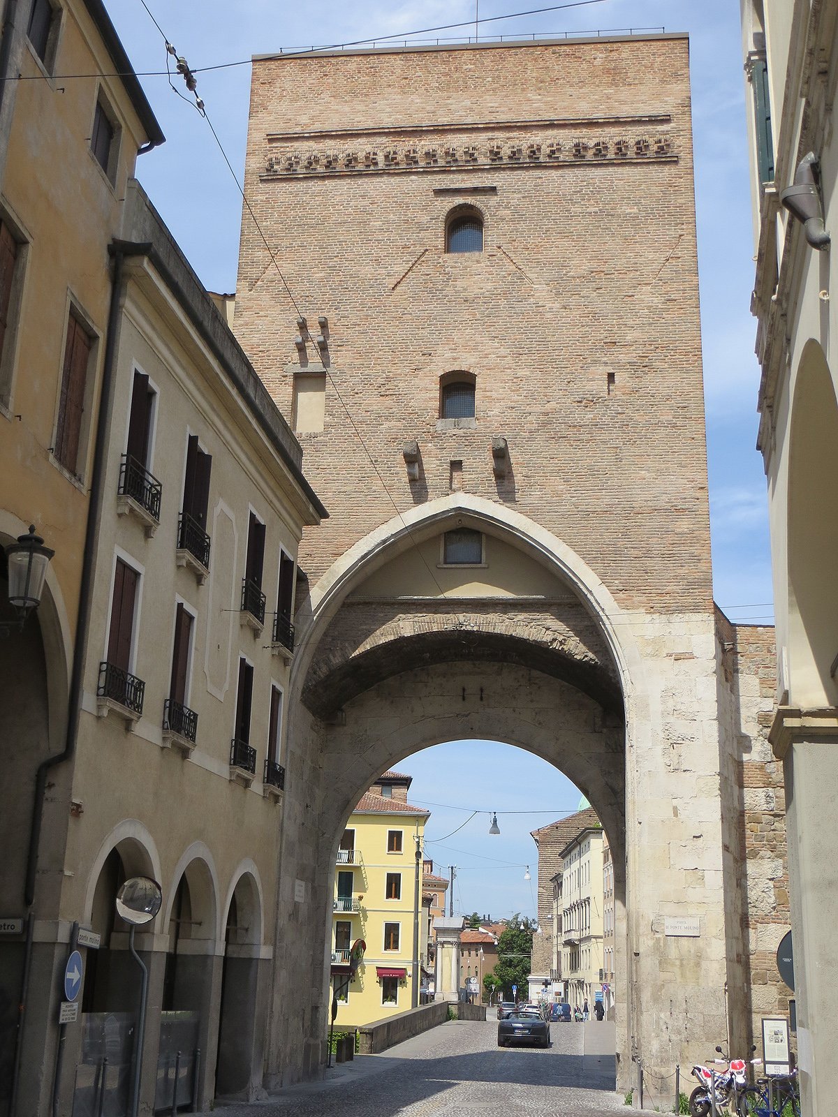 Ponte Molino Gate