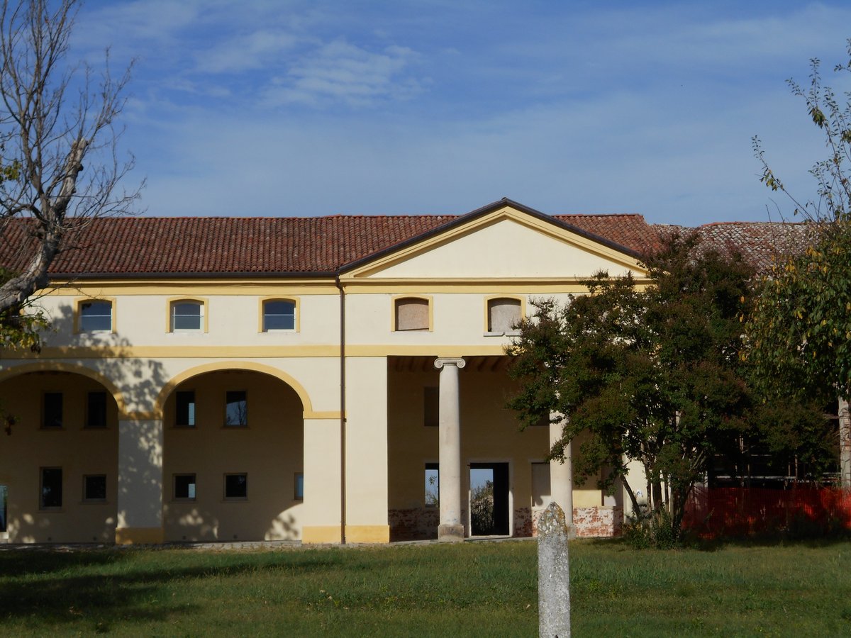 Copertina itinerario Villa Centanini in Stanghella: Neoclassical Architecture and Authentic Atmosphere in the Paduan Countryside