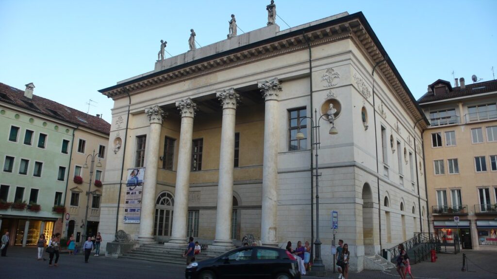 teatro di Belluno, Italia