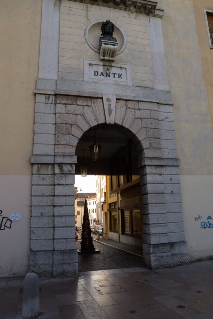 porta monumentale di Belluno