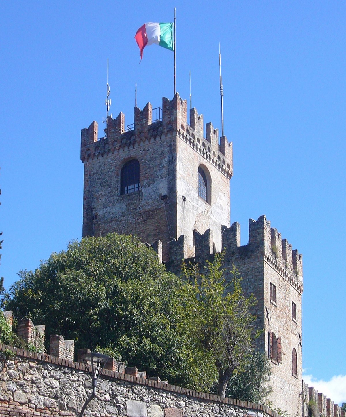 Замок Конельяно