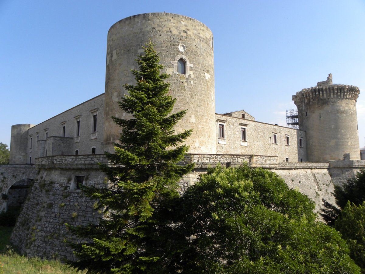 Château Pirro del Balzo Orsini