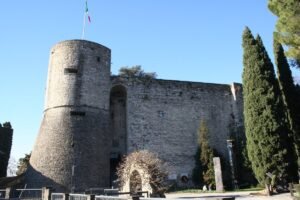 costruzione fortificata di Bergamo