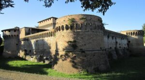 rocca nel comune italiano di Forlì