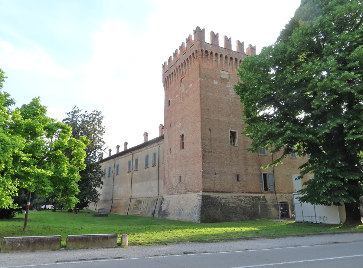 قلعة إستينس