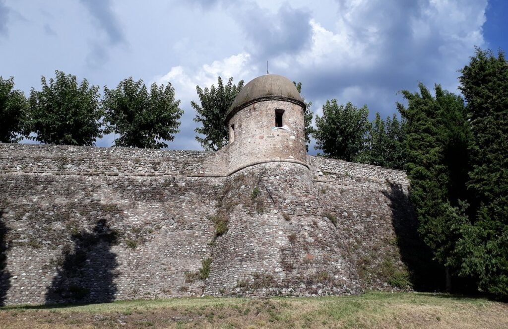 building in Castiglione delle Stiviere, Italy
