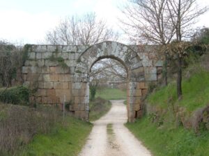 antica città del Lazio e sito archeologico italiano