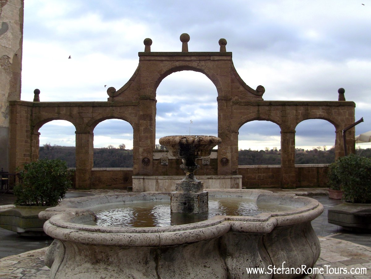 نافورة الخمس قنوات