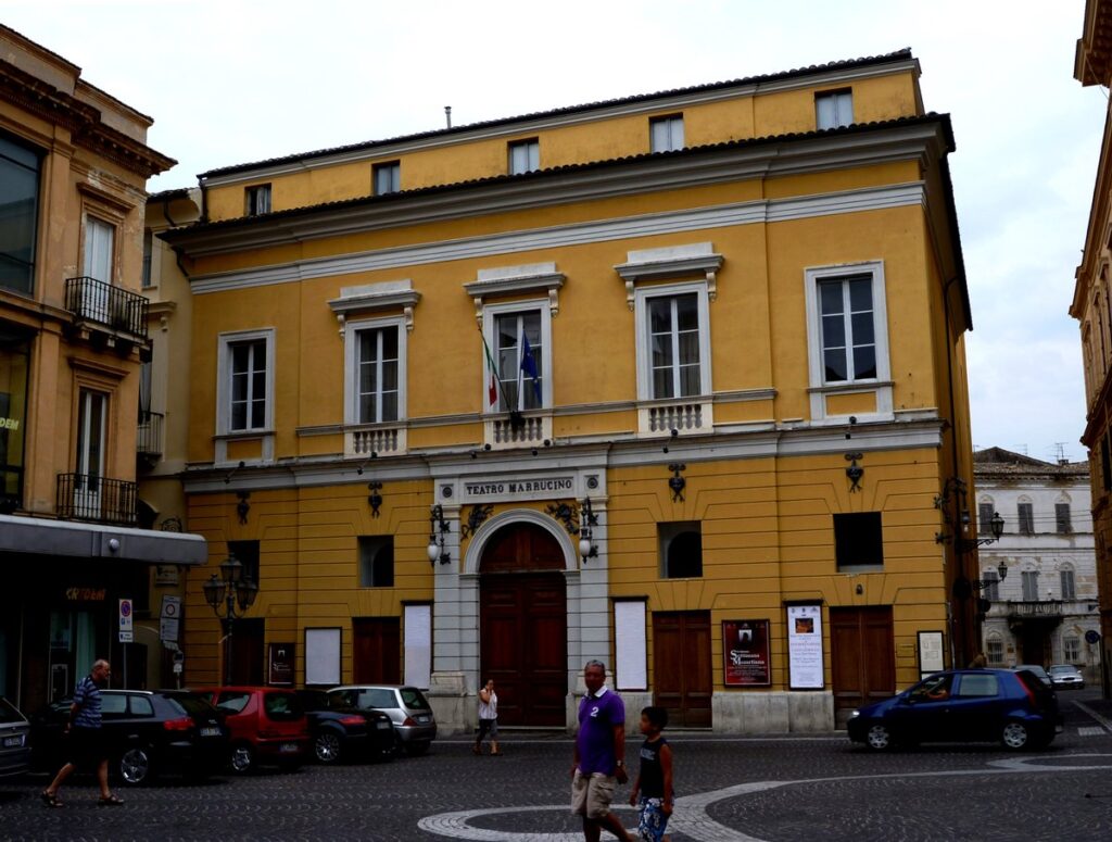 teatro a Chieti, Italia