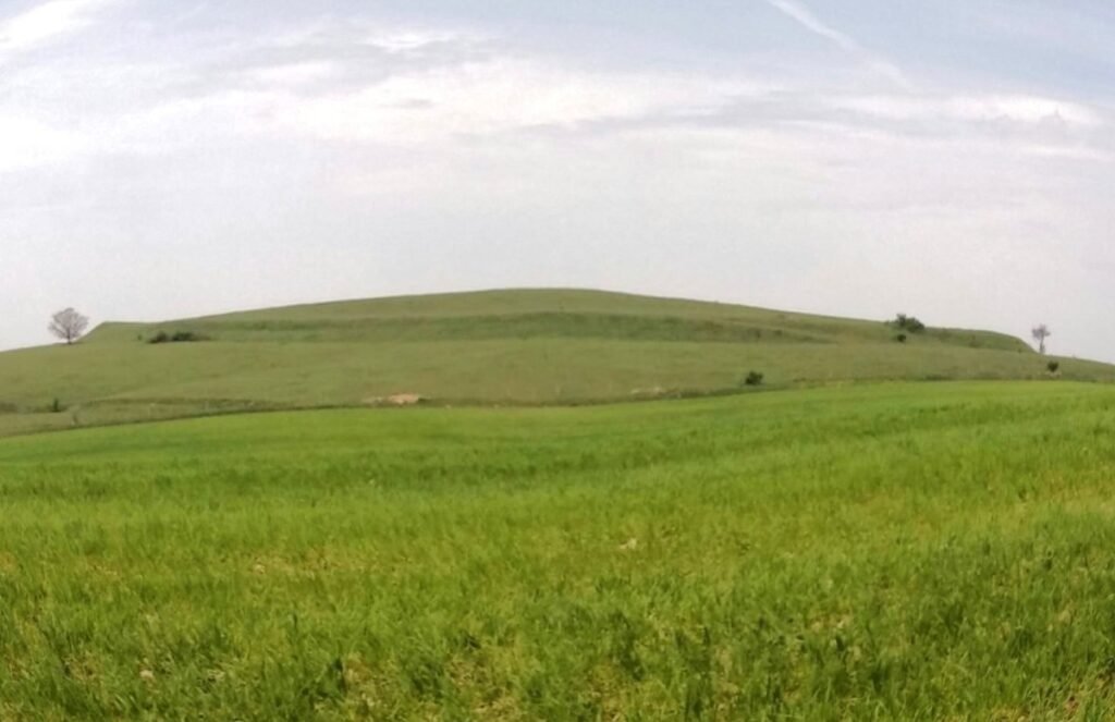 fortezza medievale lungo la via Francigena