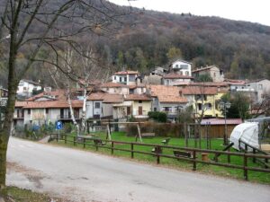 frazione del comune italiano di Casalzuigno