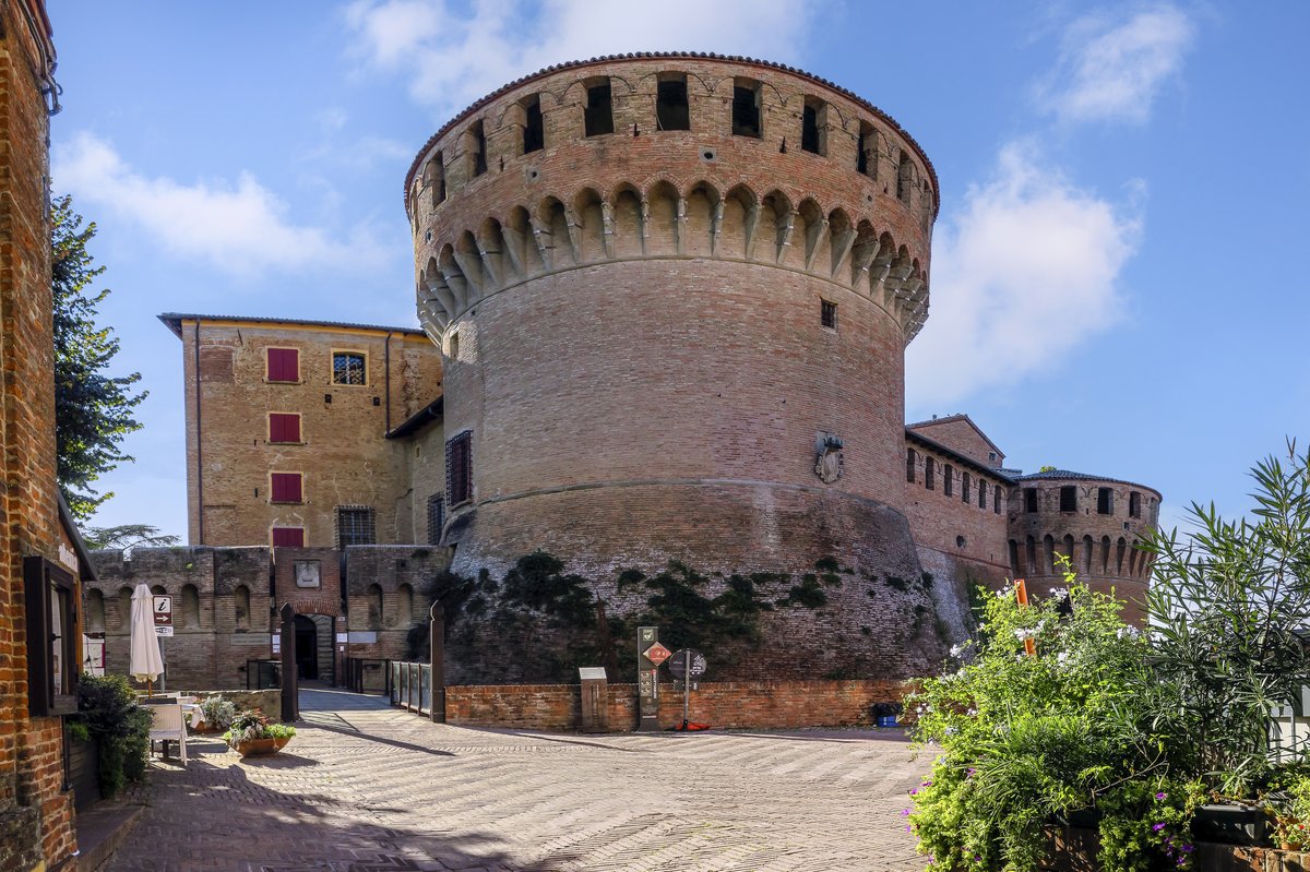 ドッツァのスフォルツェスカ城