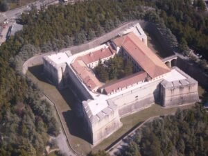 edificio fortificato dell'Aquila