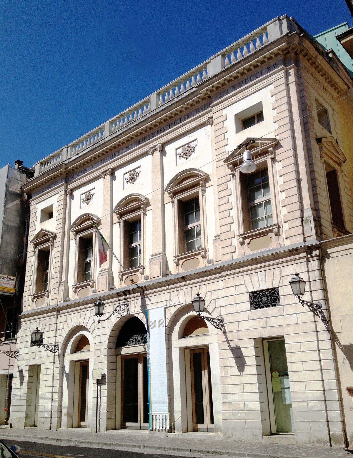 Copertina itinerario Théâtre Mario Del Monaco de Trévise : Une salle en fer à cheval à l'acoustique exceptionnelle