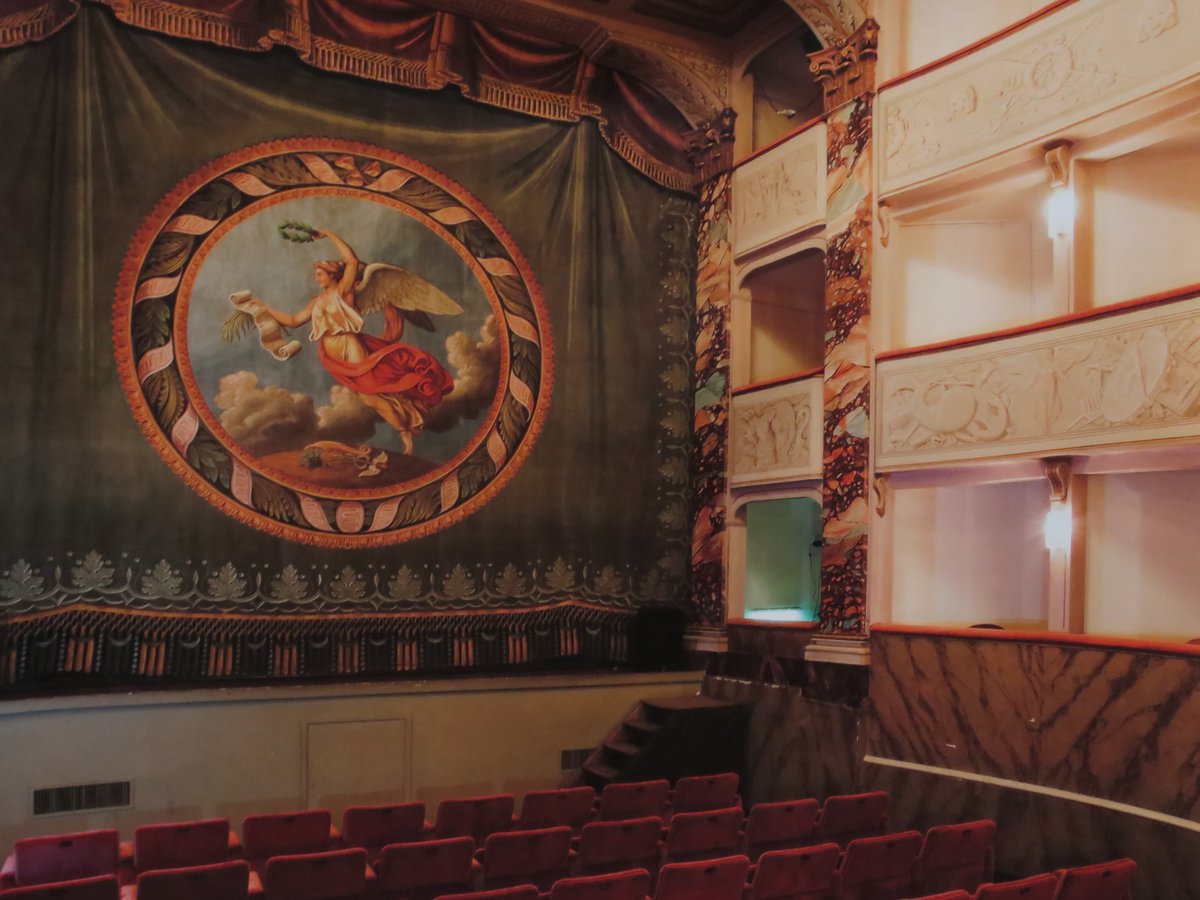 ヴィットーリア劇場