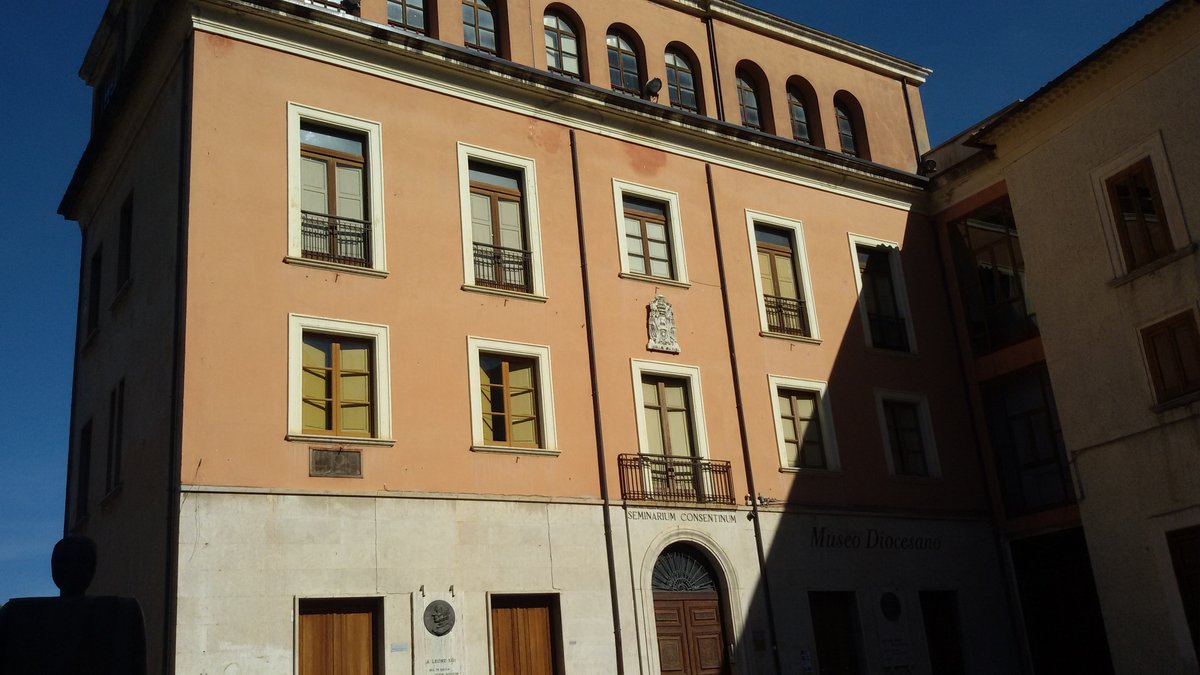 المتحف الأسقفي