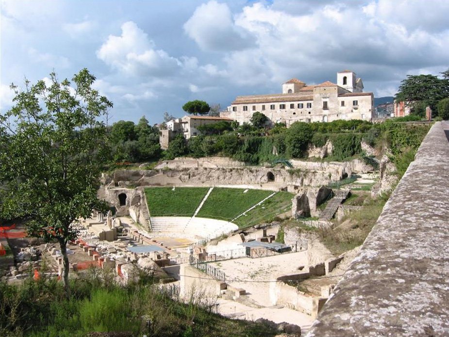 Teatro romano de Sessa Aurunca