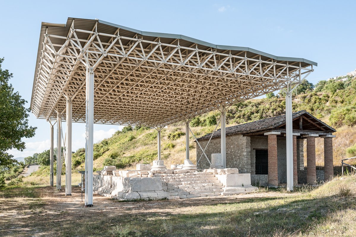 アブルッツォのスキアーヴィ・イタリック神殿