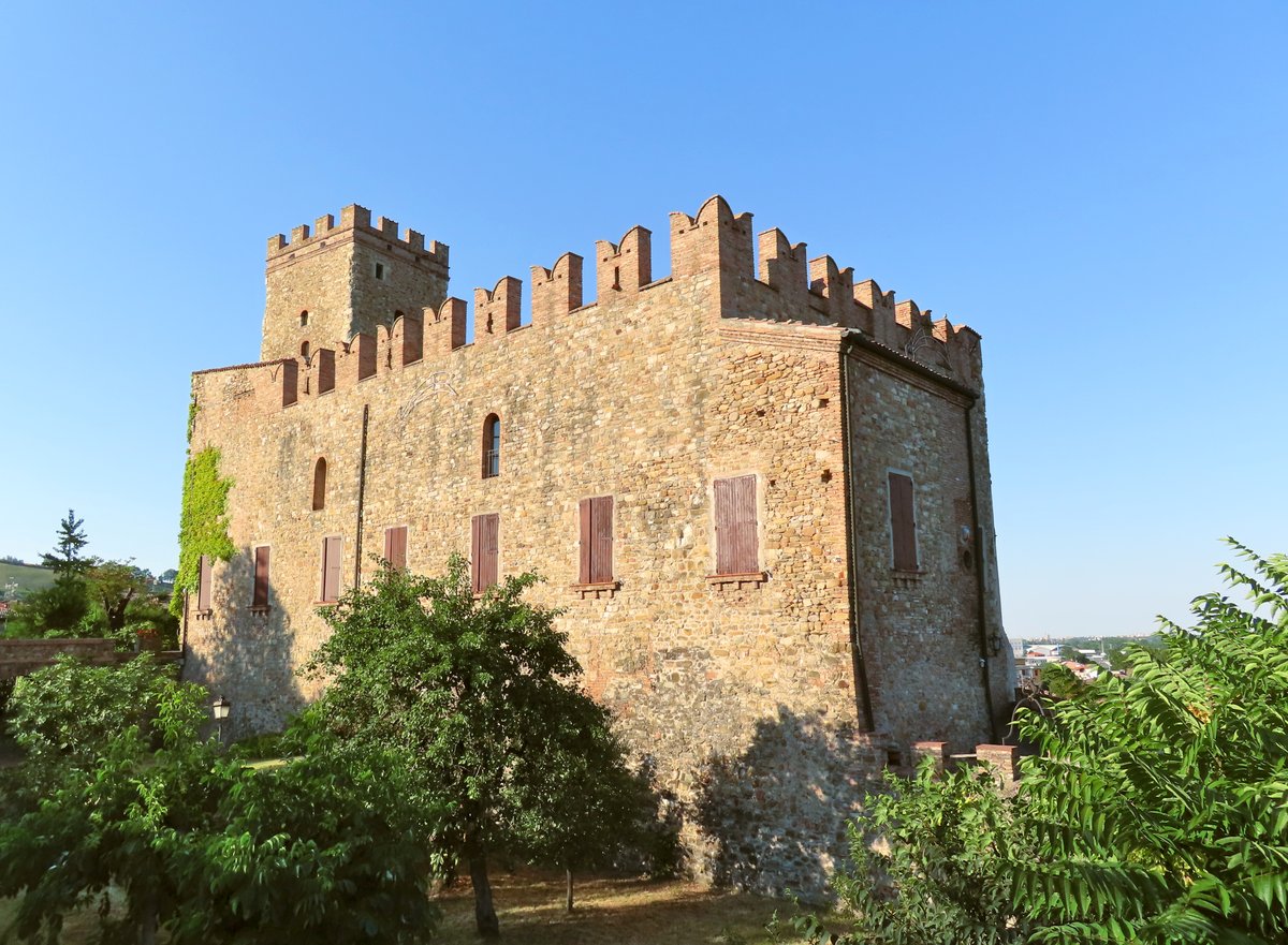 قلعة كاستيلارانو