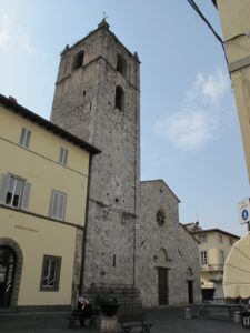 edificio religioso di Camaiore