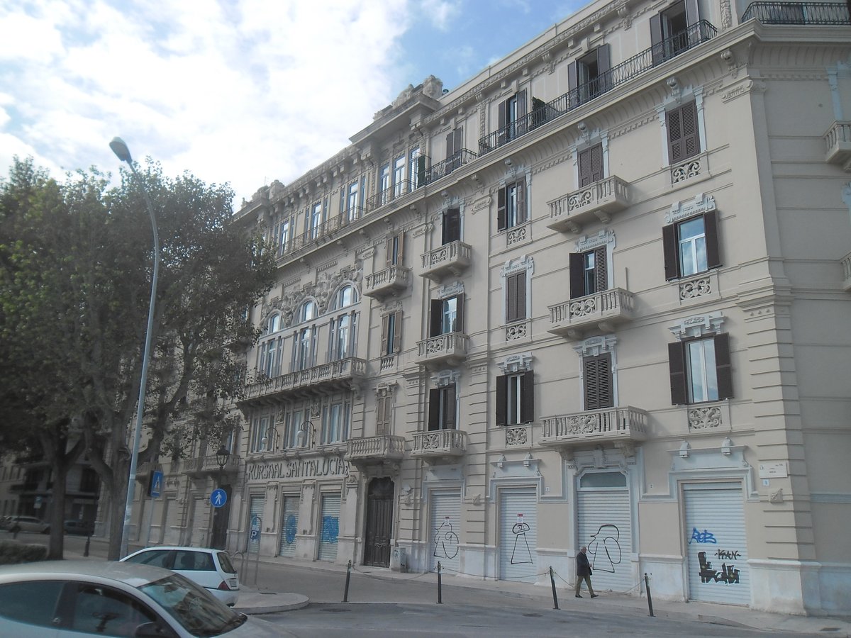 圣塔露琪亚库尔萨尔剧院