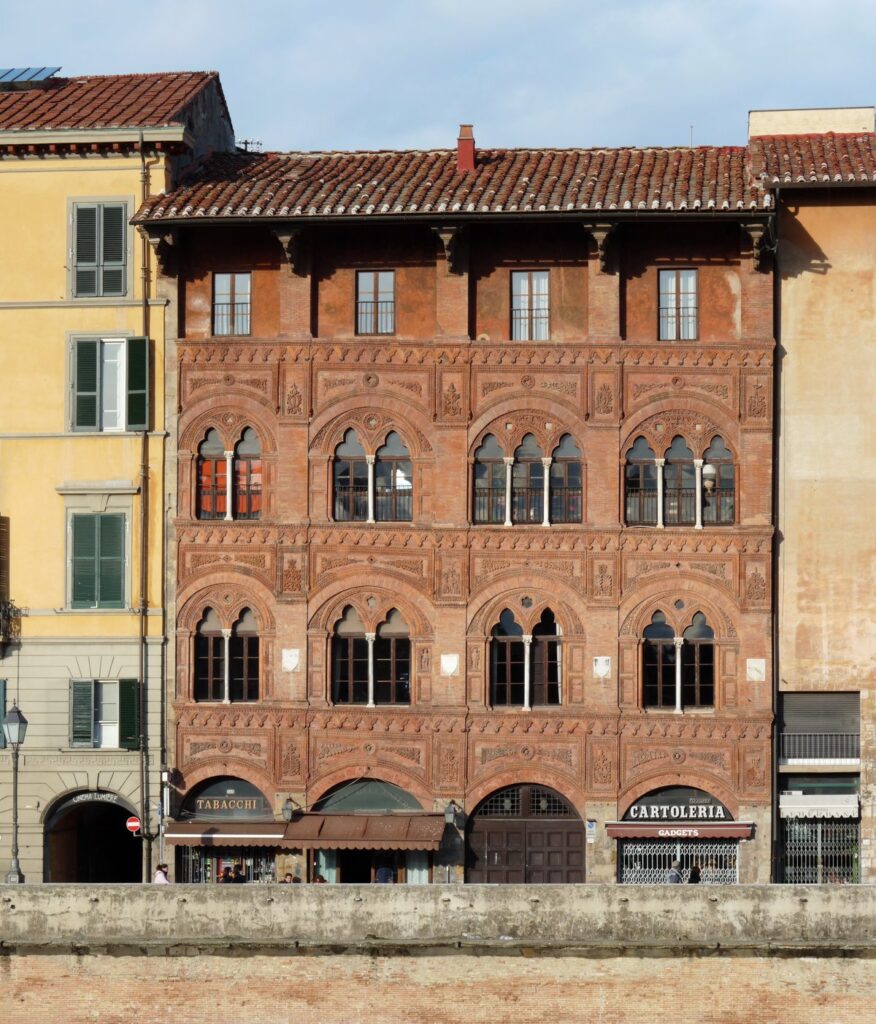 palazzo a Pisa