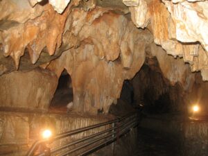 complesso di grotte in Italia