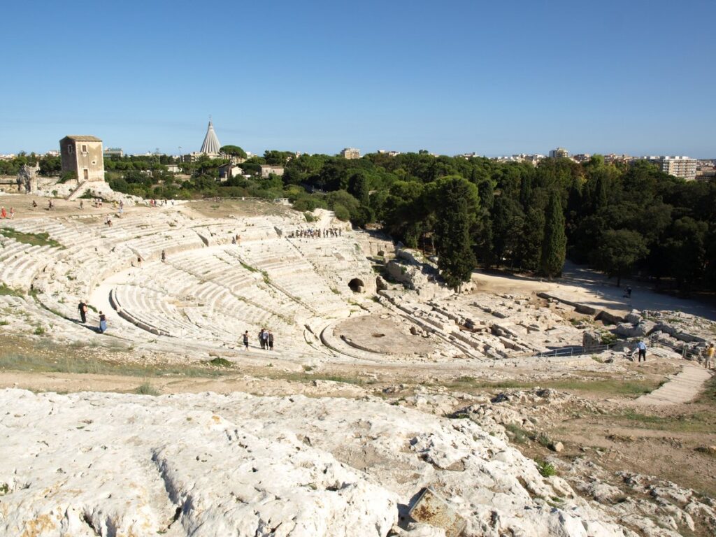 antico teatro greco a Siracusa, Italia