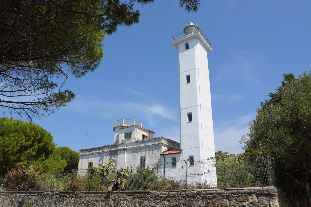 Faro di Capo Suvero
