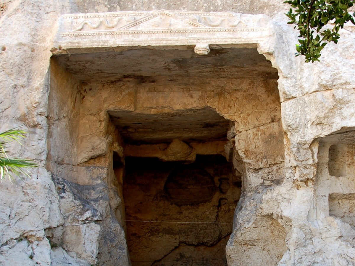 Grotte de la Vipère
